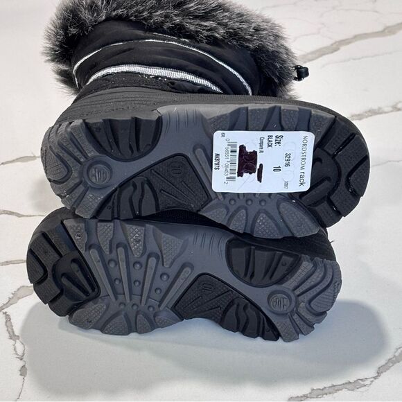 NEW Kamik | NWT Snow Gypsy Youth Girls Snow Boots Faux Fur Sz 10 - Picture 8 of 9